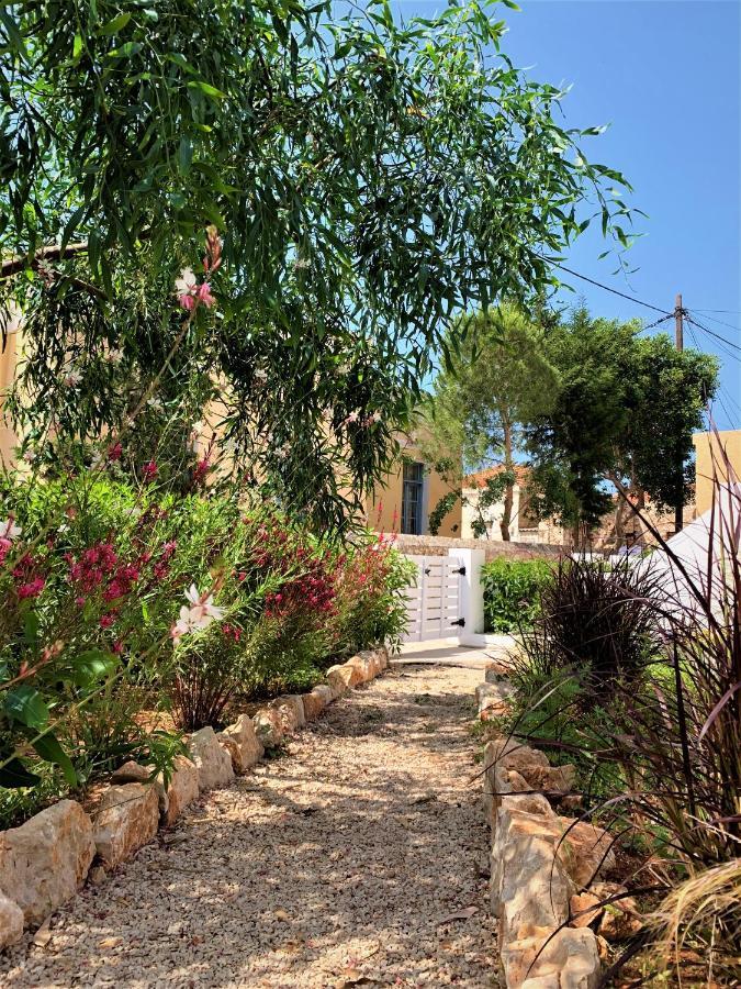 Villa Miranda Chalki Town 外观 照片