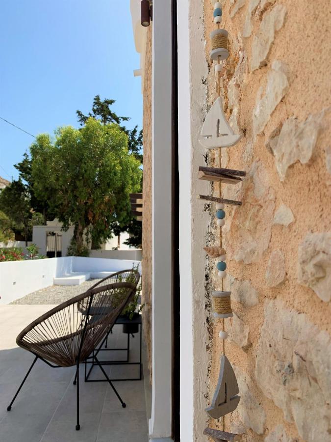 Villa Miranda Chalki Town 外观 照片
